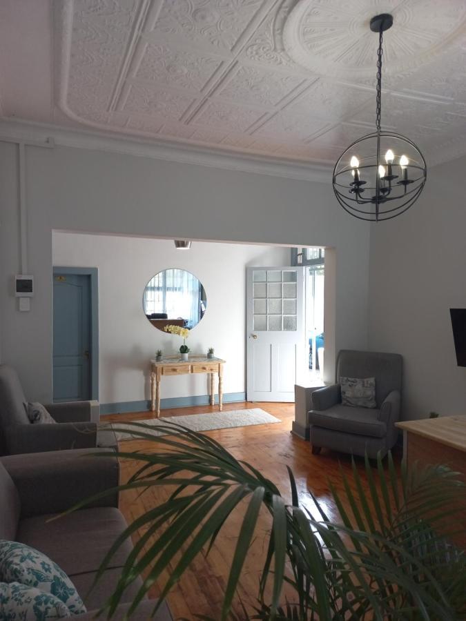 Triple9 Hatfield Guesthouse Pretoria-Noord Extérieur photo