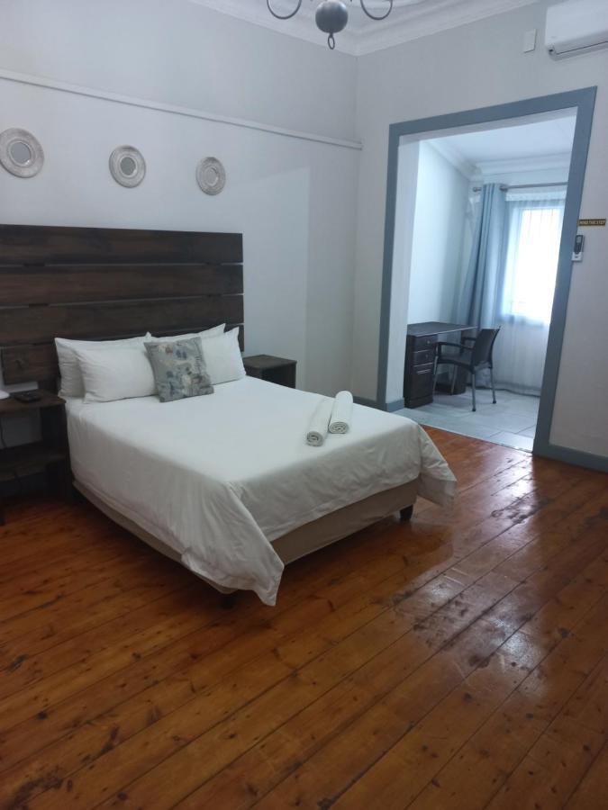 Triple9 Hatfield Guesthouse Pretoria-Noord Extérieur photo